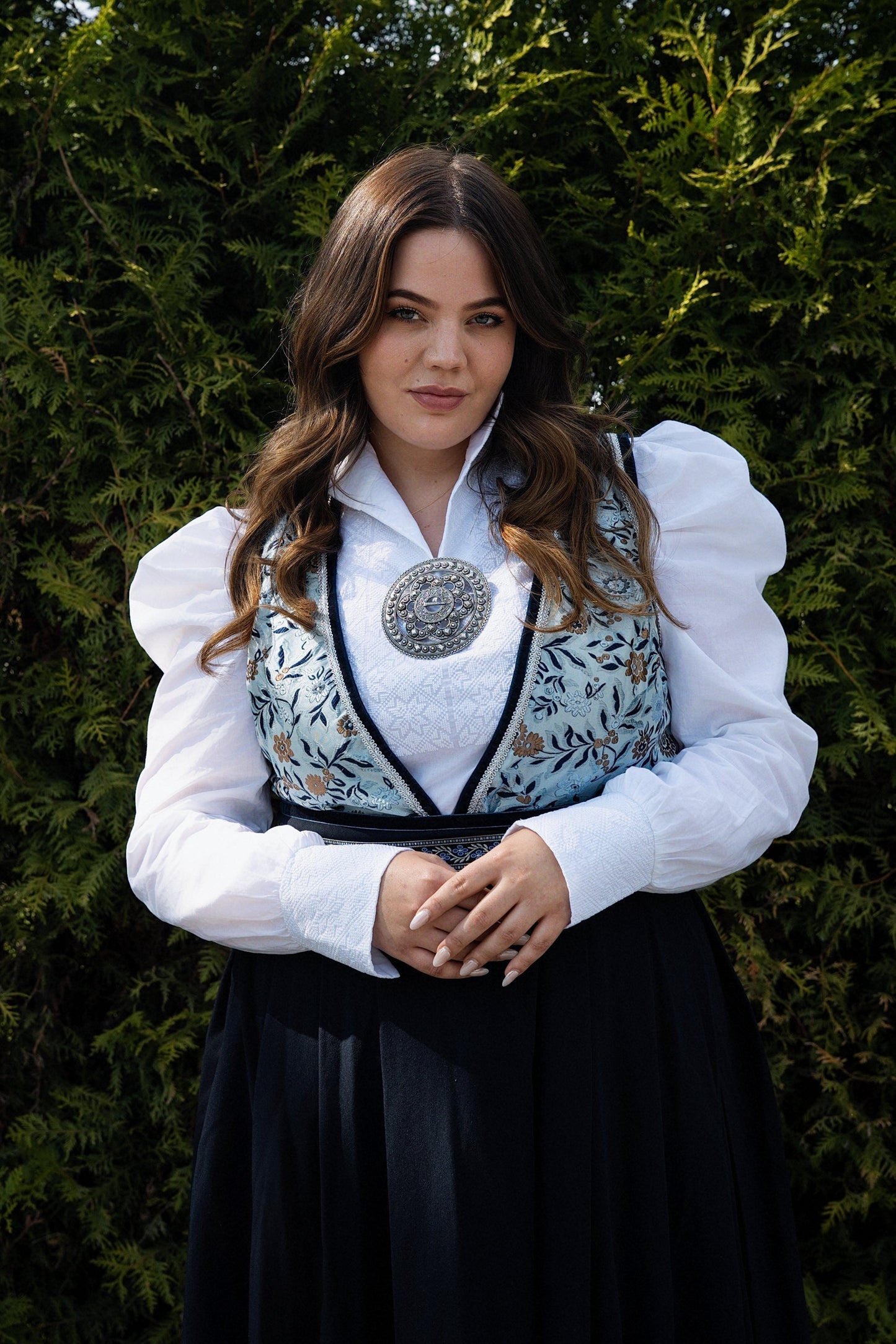 Drömblus Vit med vit broderi