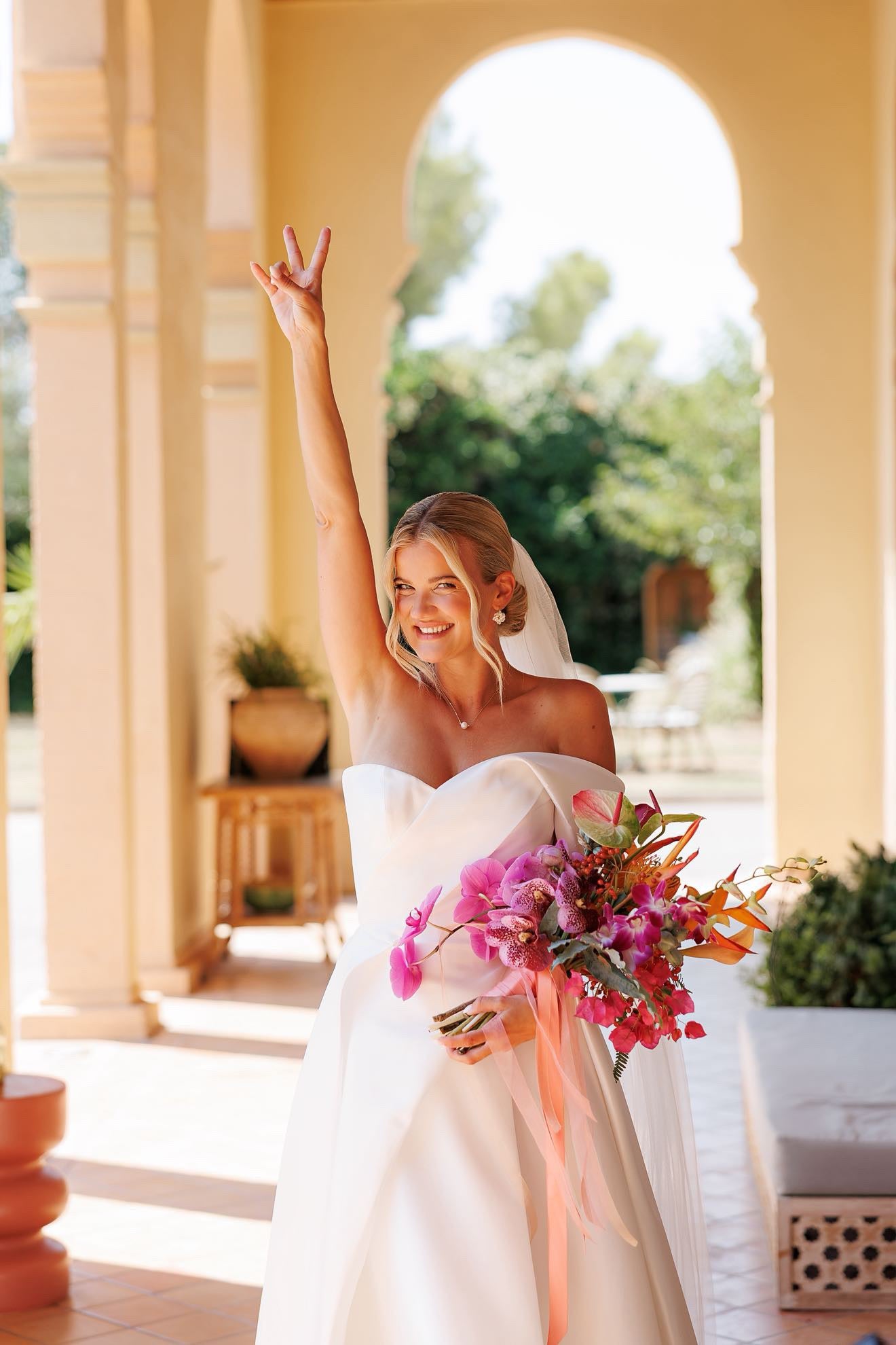 Förgyllda silversmycken med pärla