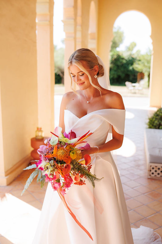 Förgyllda silversmycken med pärla