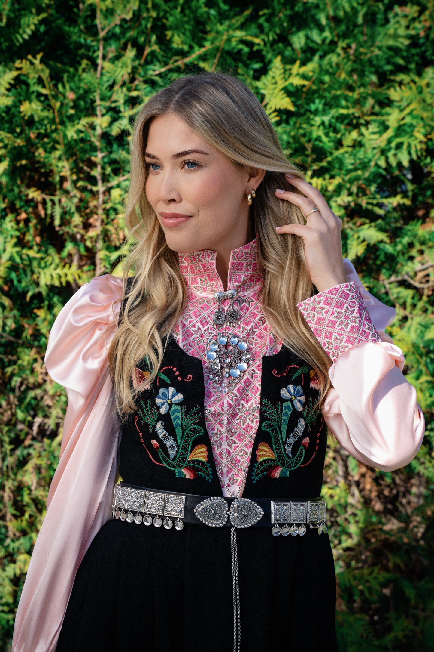 Drömblusen i rosa siden